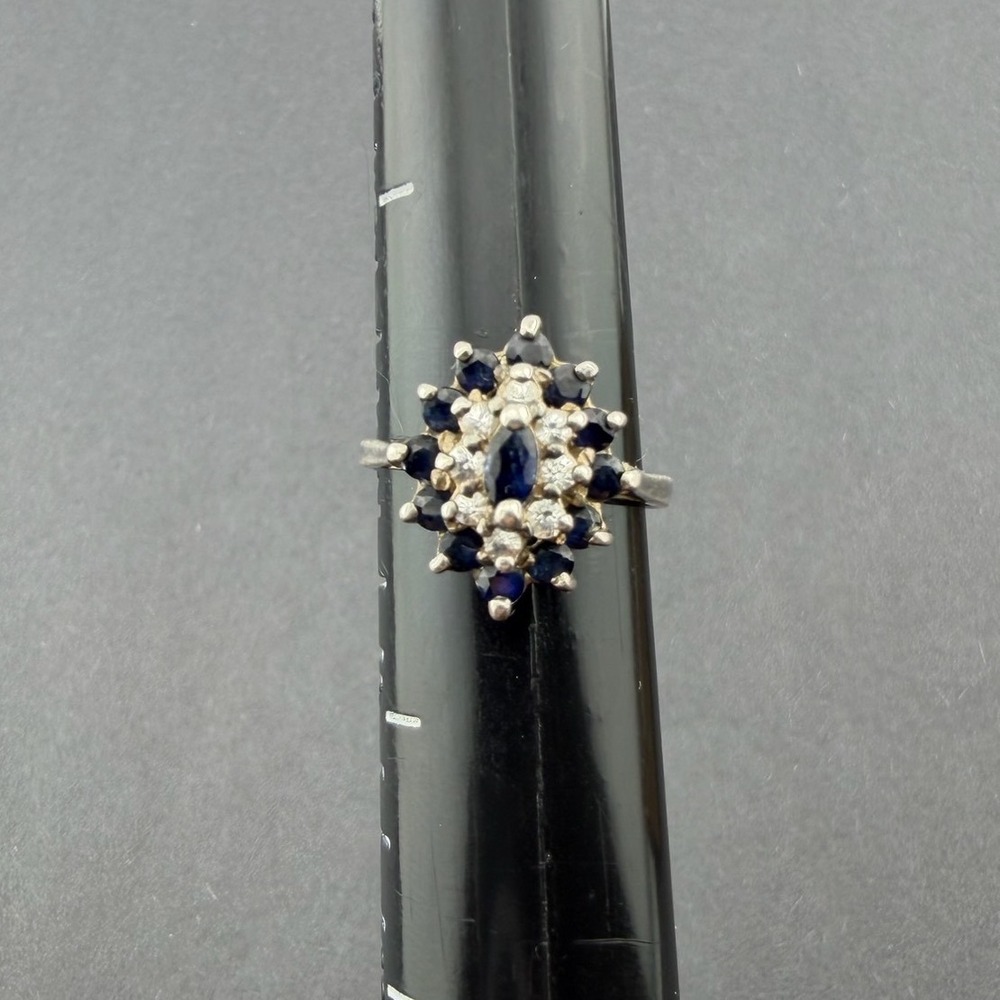 Vintage Sterling Silver 925 Blue Sapphire‎ White Topaz Cluster Cocktail Ring